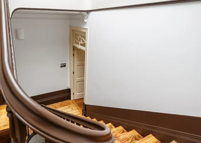 Almond Biscuit Historic Center